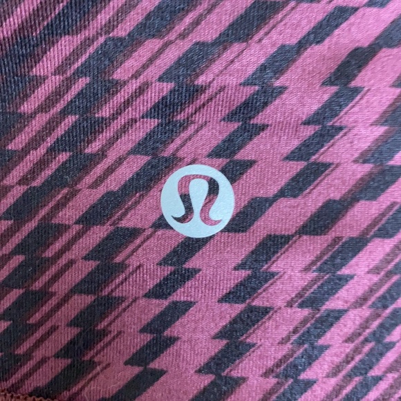 LULULEMON || Wunder Under Crop III Pants Zig Zag🌺 - Picture 7 of 10